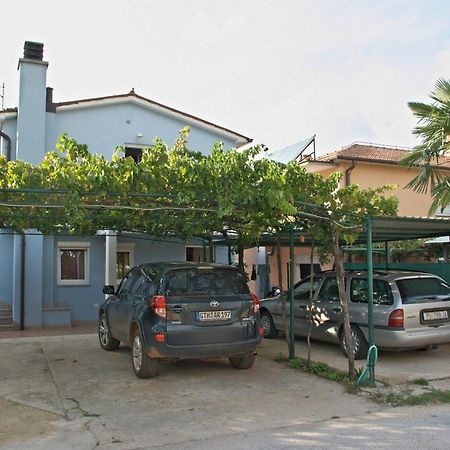 Apartments & Rooms Barbara Umag Exterior photo