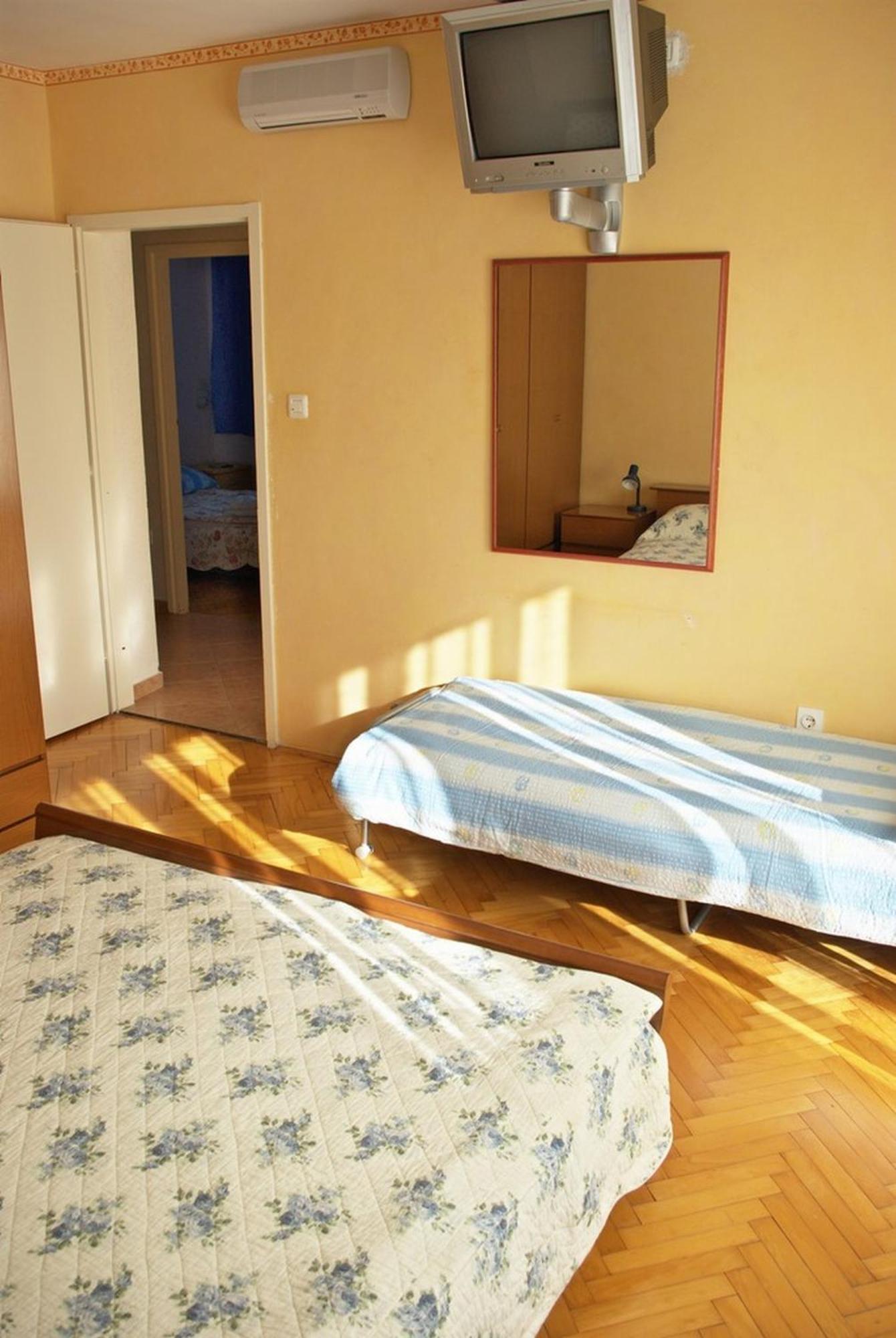 Apartments & Rooms Barbara Umag Exterior photo